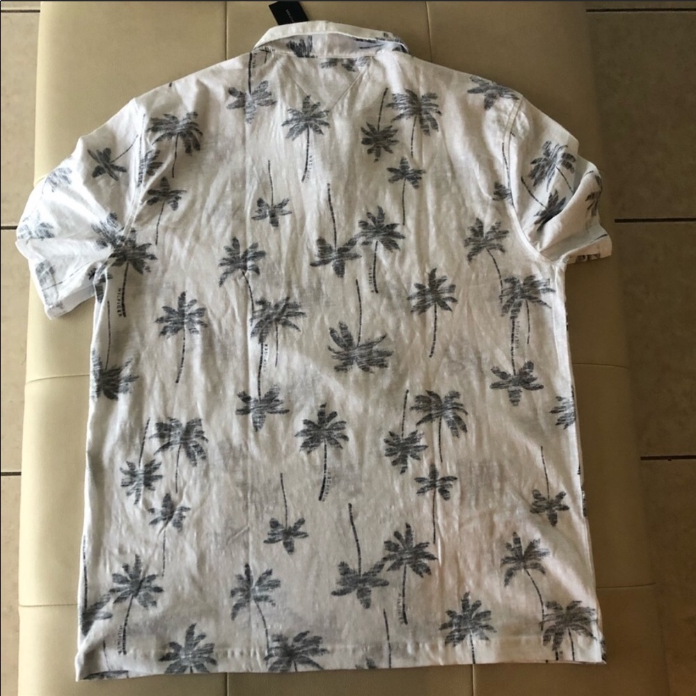 🏡 Moving sale  Price Firm Hilfiger inside out polo shirt - Picture 6 of 8